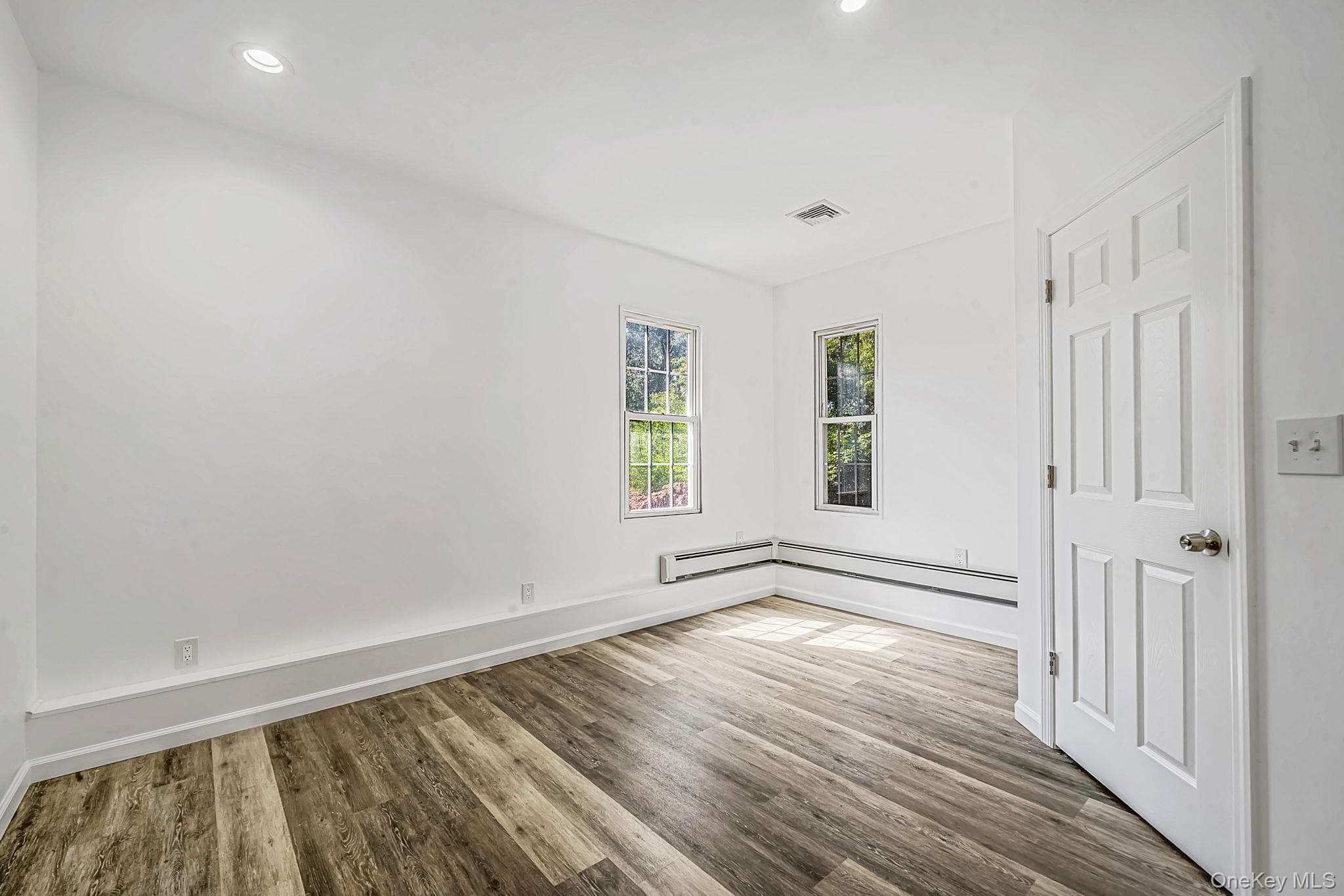 361 Decatur Avenue thumbnail 14