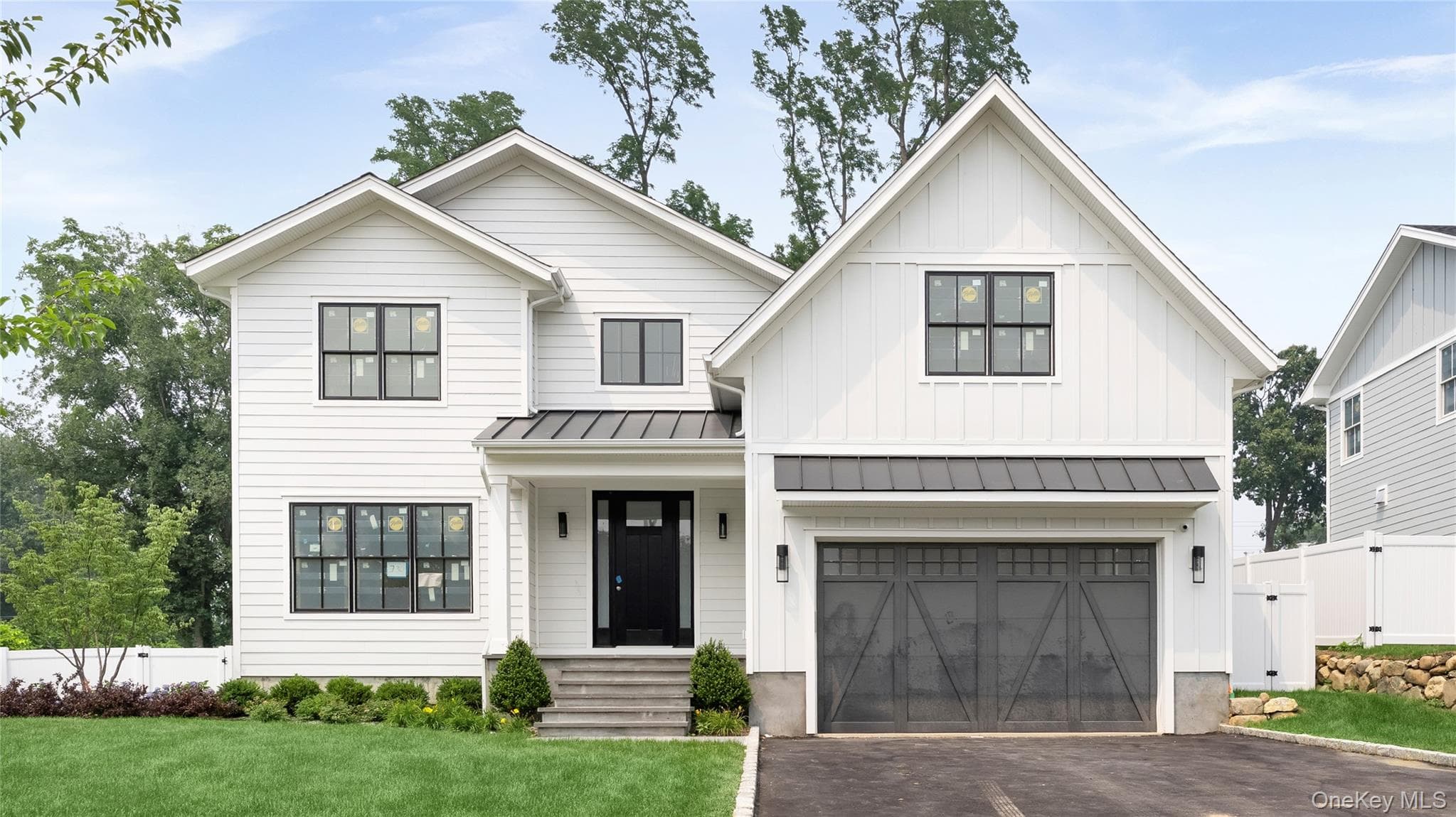 730 Motts Cove Road, Glen Head