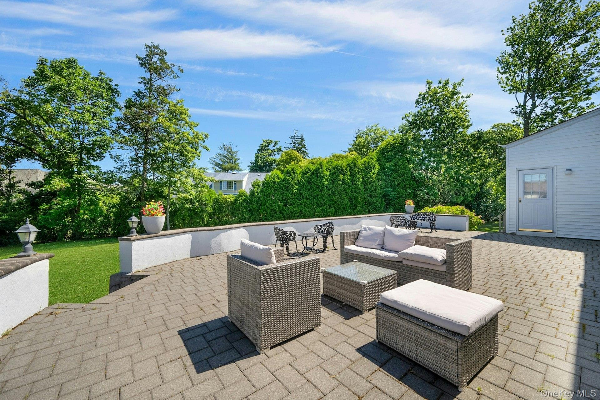 101 Windsor Oval thumbnail 28