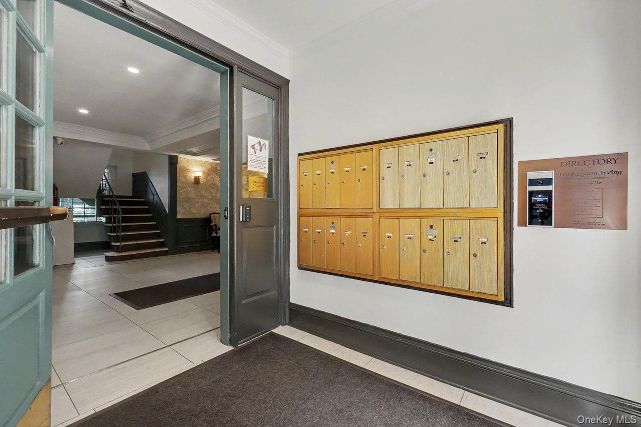 300 S Broadway Unit: 2 H thumbnail 22