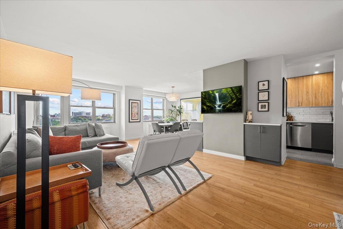 2500 Johnson Avenue Unit: 11P, Bronx