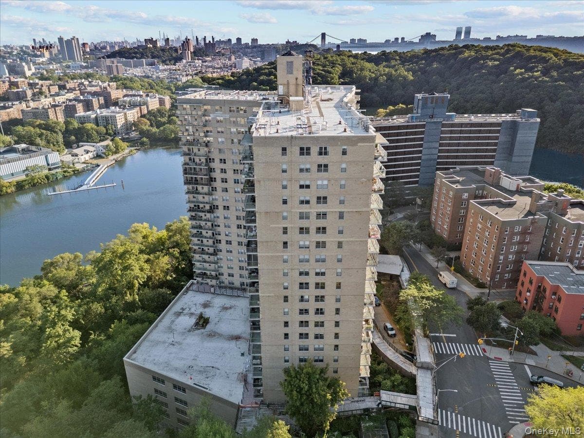 2500 Johnson Avenue Unit: 11P thumbnail 27