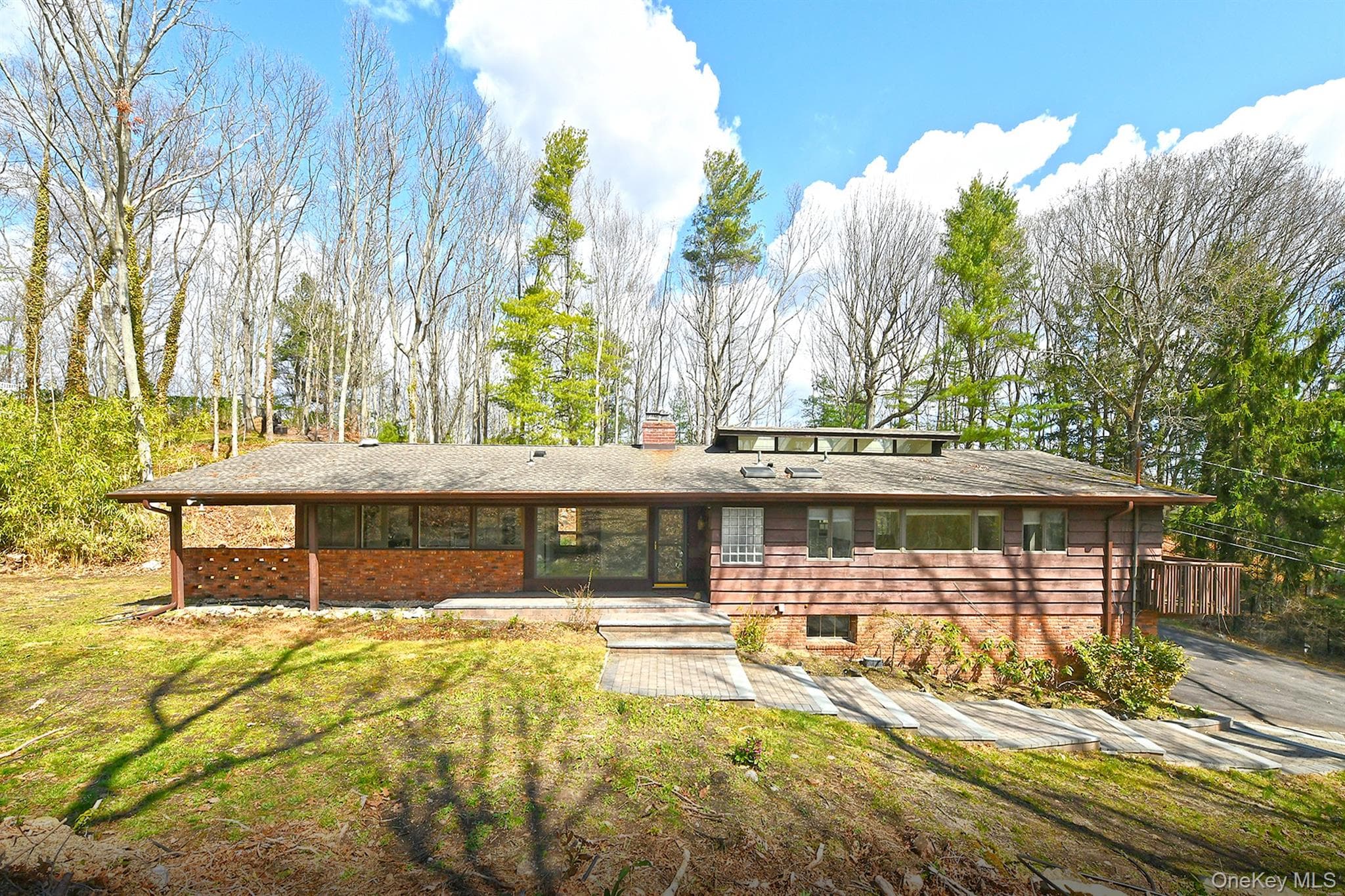 10 Ponderosa Drive photo 1