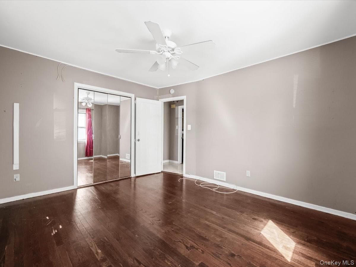 77 Litchfield Avenue thumbnail 10