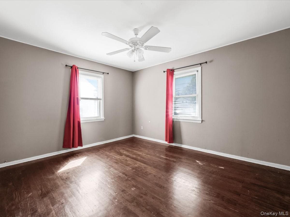 77 Litchfield Avenue thumbnail 9