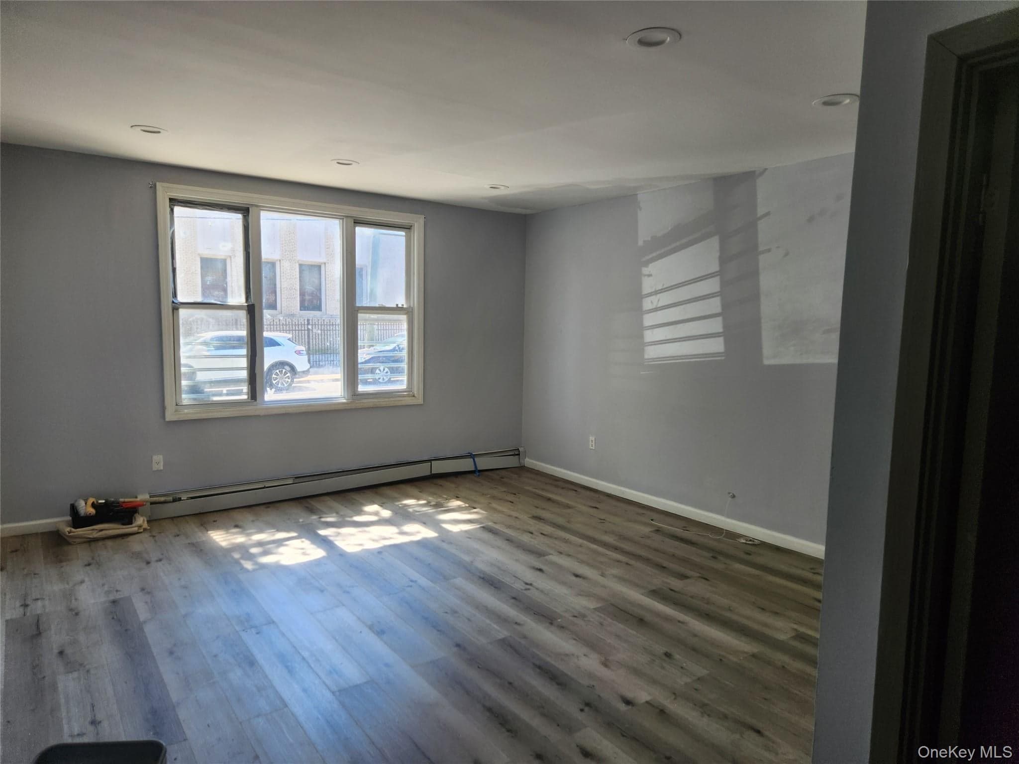 459 S 5th Avenue thumbnail 3