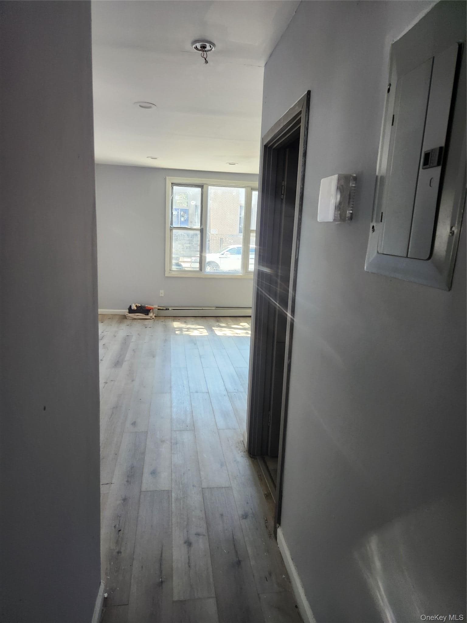 459 S 5th Avenue thumbnail 2