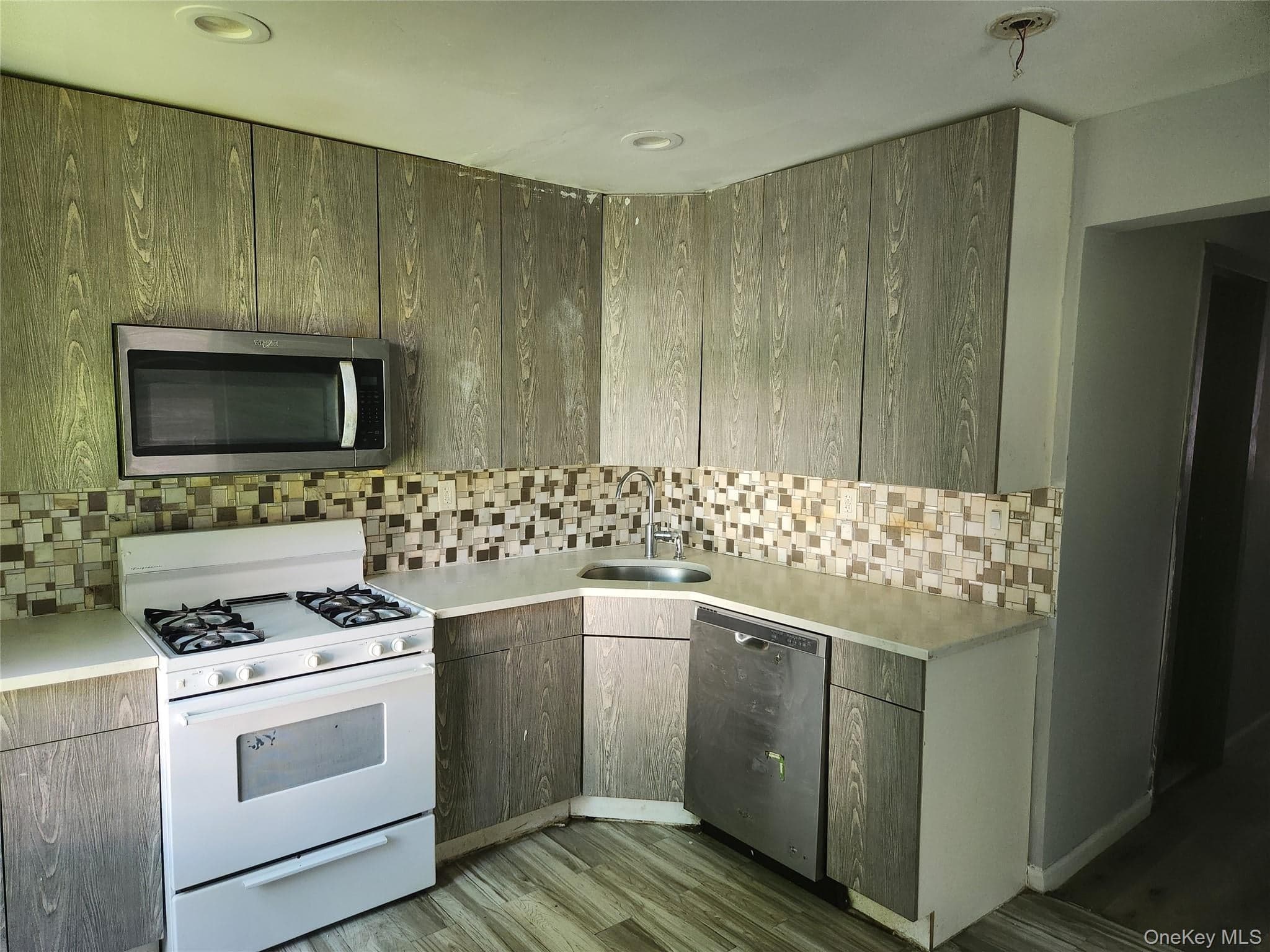 459 S 5th Avenue thumbnail 8