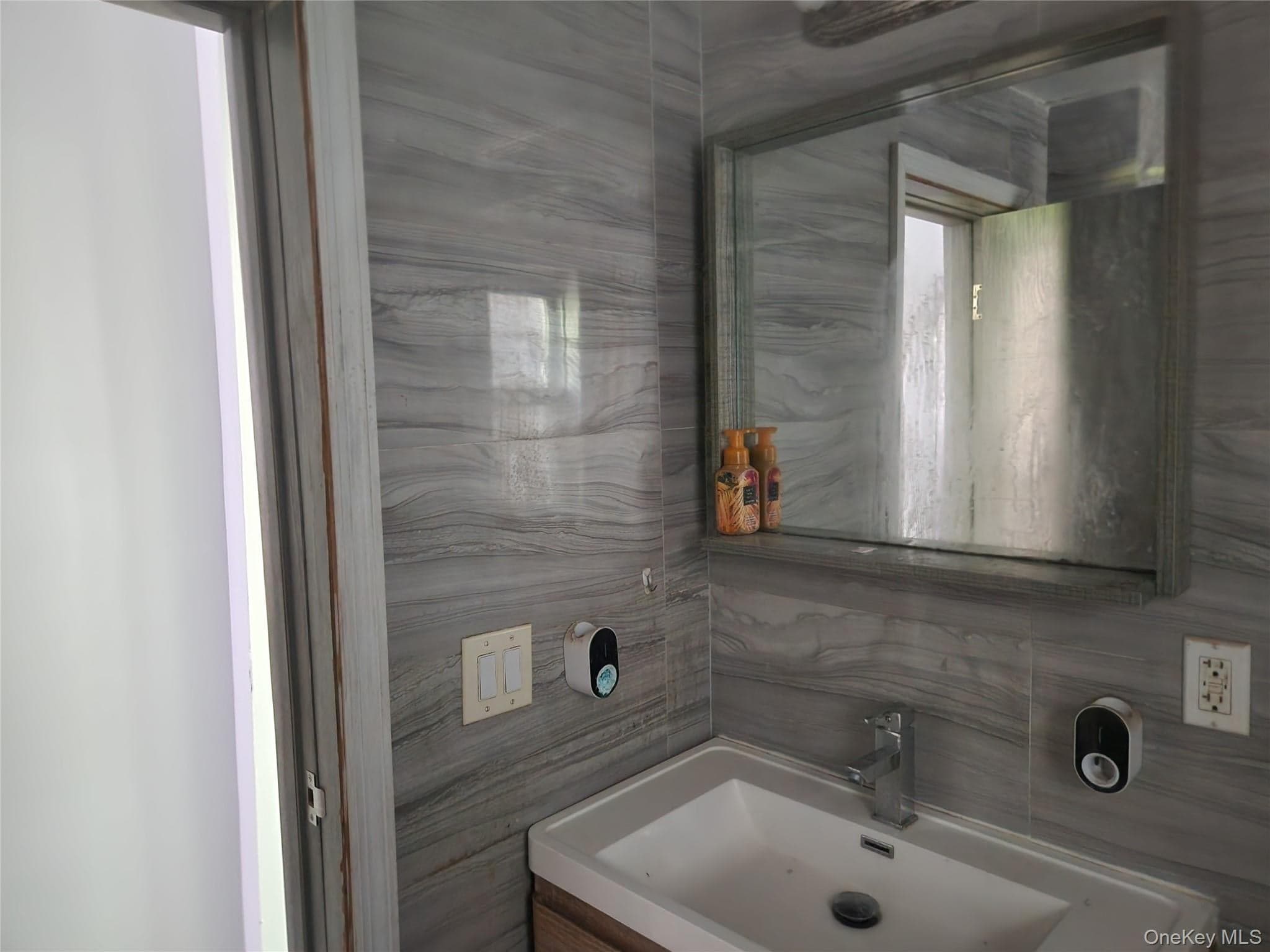 459 S 5th Avenue thumbnail 6