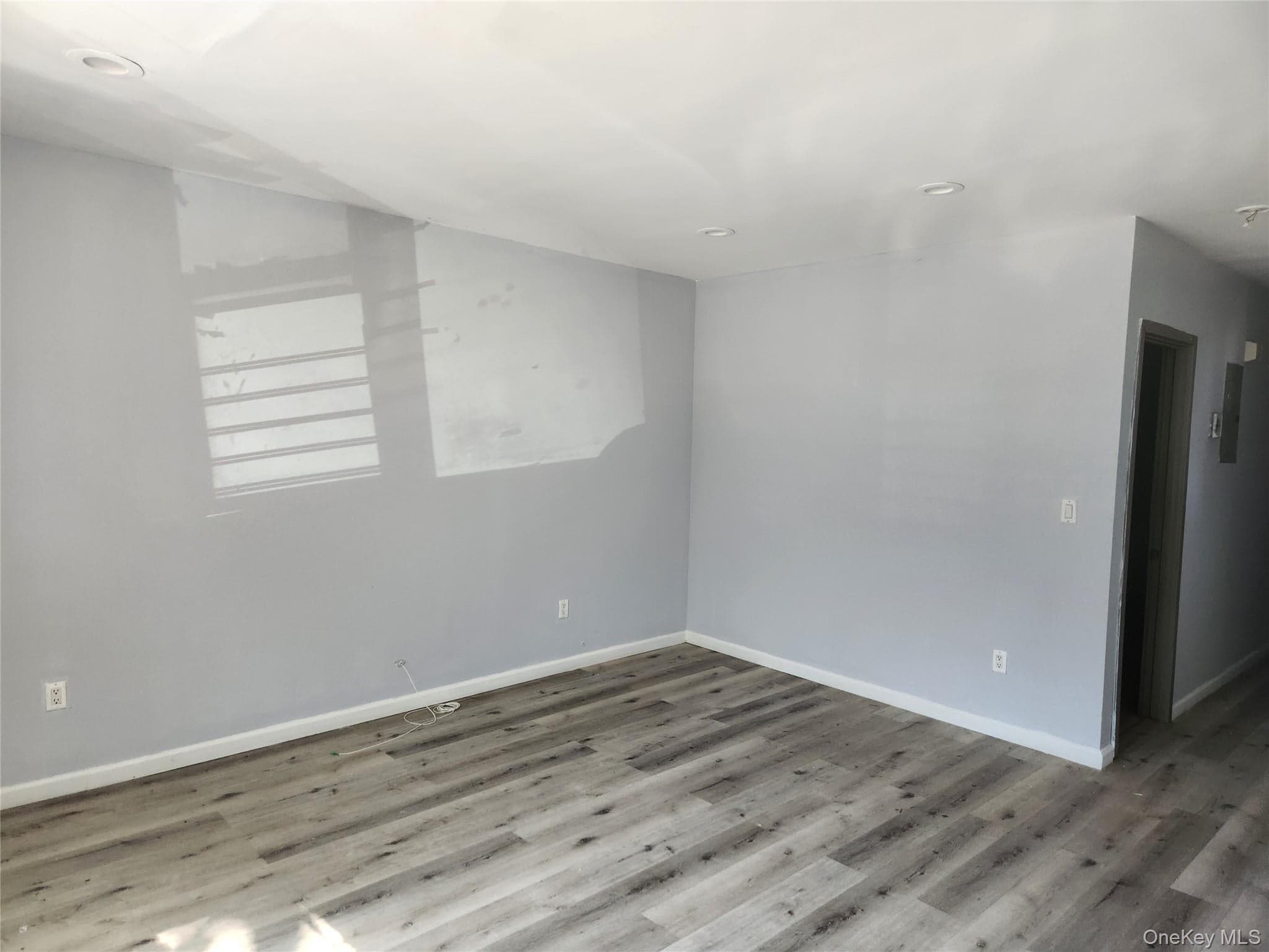 459 S 5th Avenue thumbnail 4