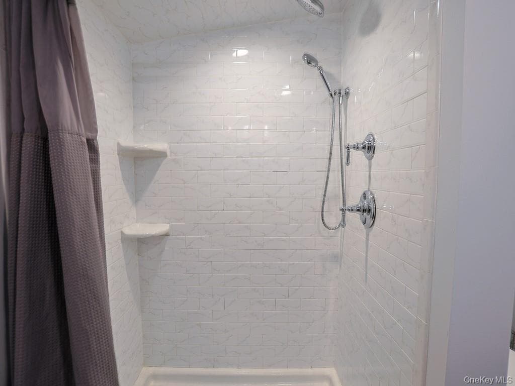 10 Etville Avenue Unit: #12 thumbnail 19
