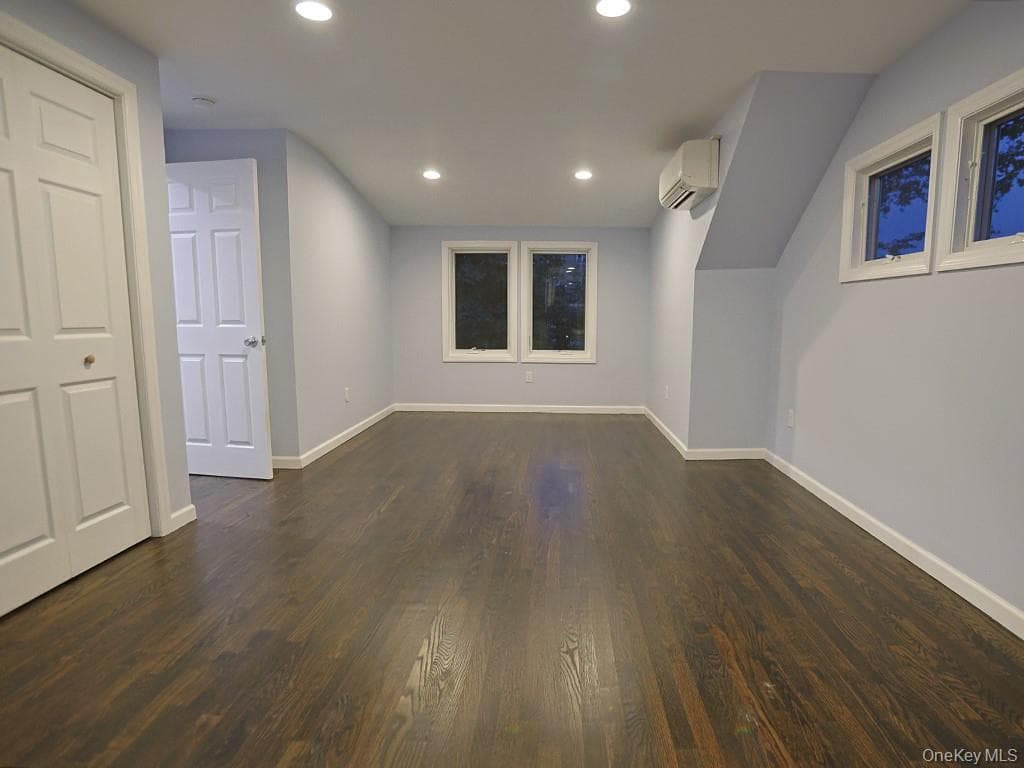 10 Etville Avenue Unit: #12 thumbnail 16