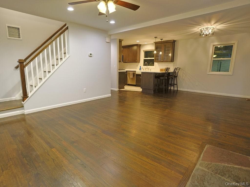 10 Etville Avenue Unit: #12 thumbnail 24