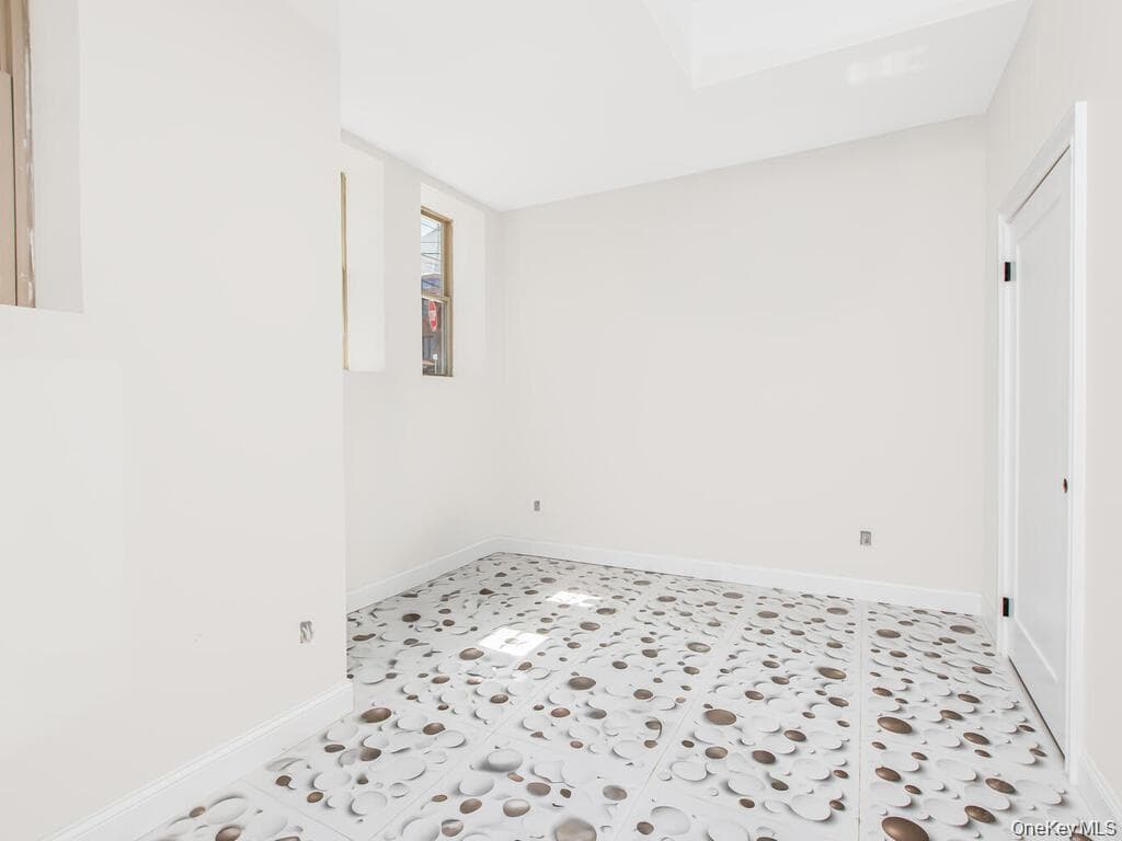 65 W 2nd Street Unit: 8 thumbnail 4