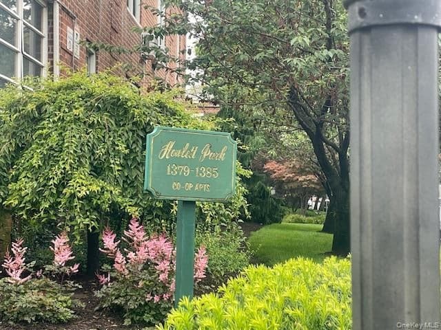 1385 Broadway Unit: A33 thumbnail 19