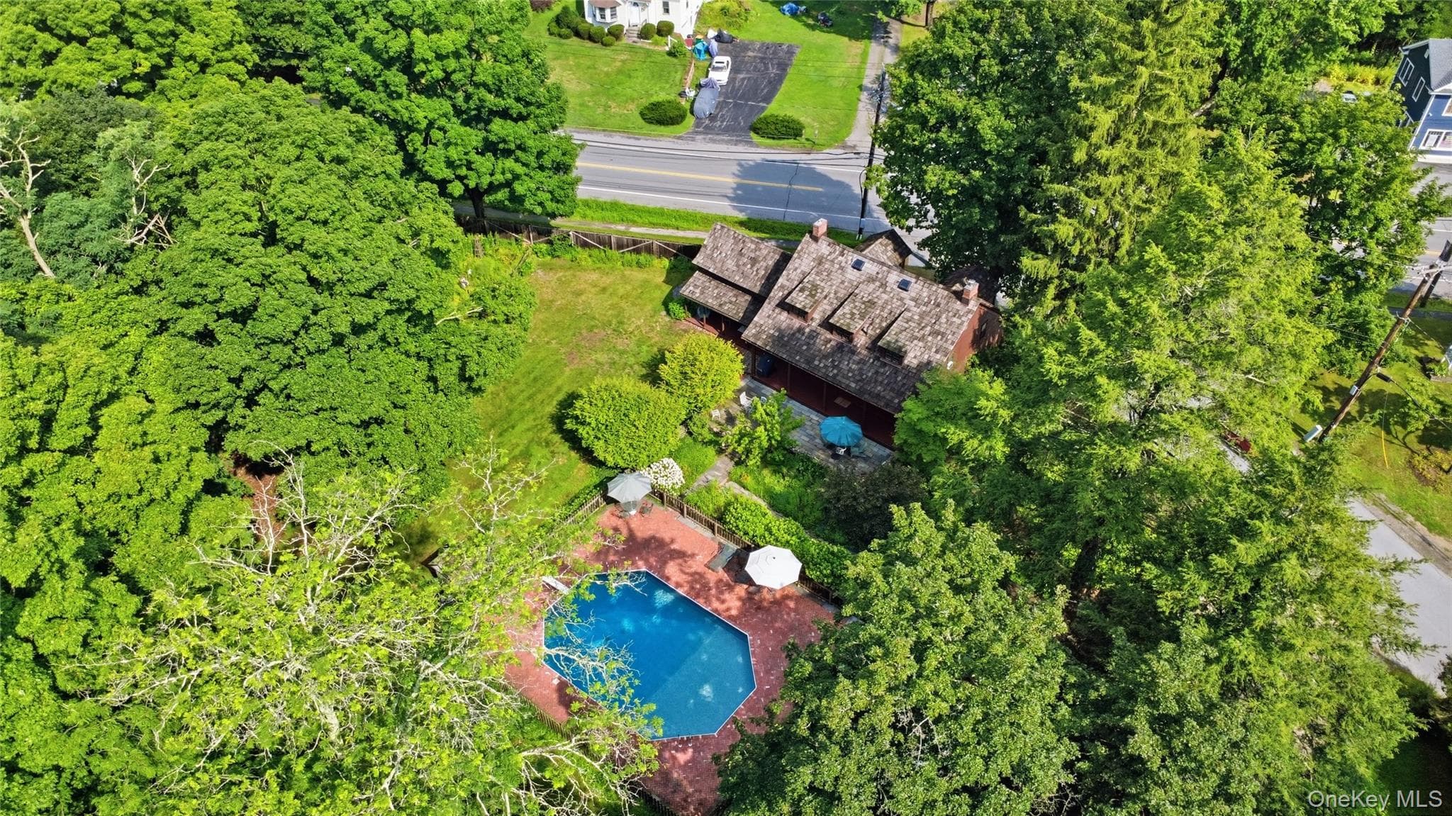 809 Traver Road thumbnail 38