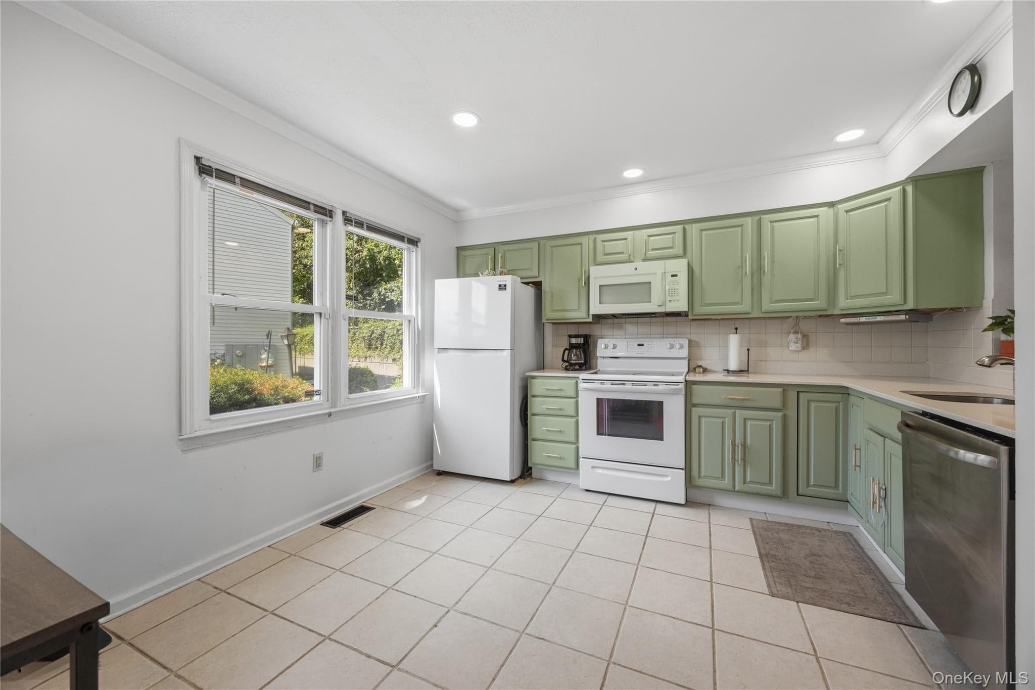 55 Mill Plain Road Unit: 12-1 thumbnail 4