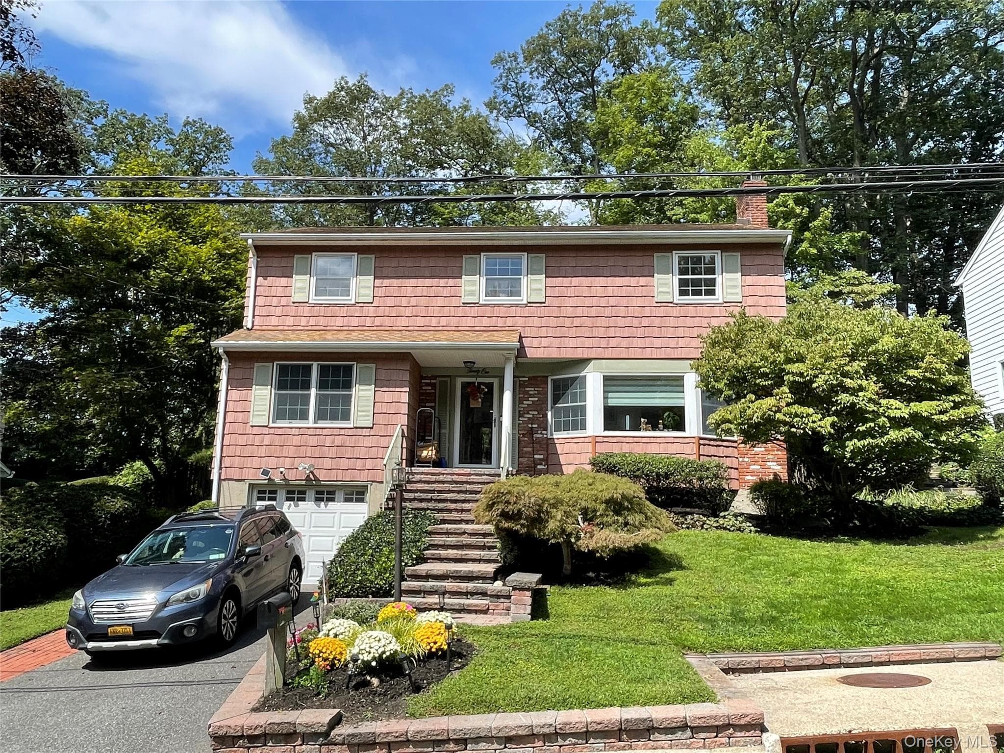 21 Noyes Lane, Huntington