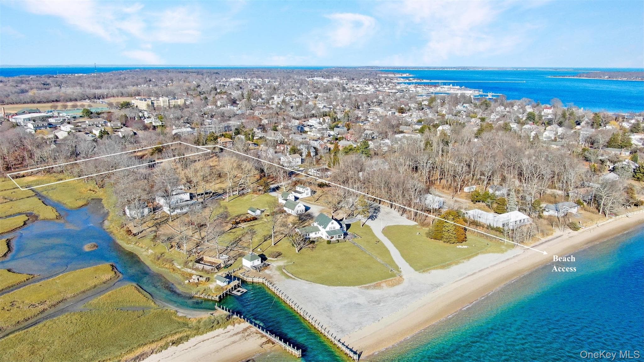 1080 9th Street, Greenport