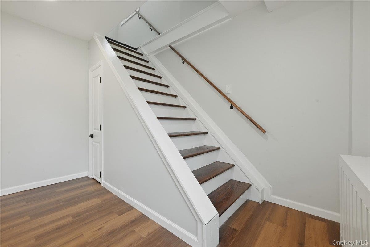 20 Wyona Avenue thumbnail 21
