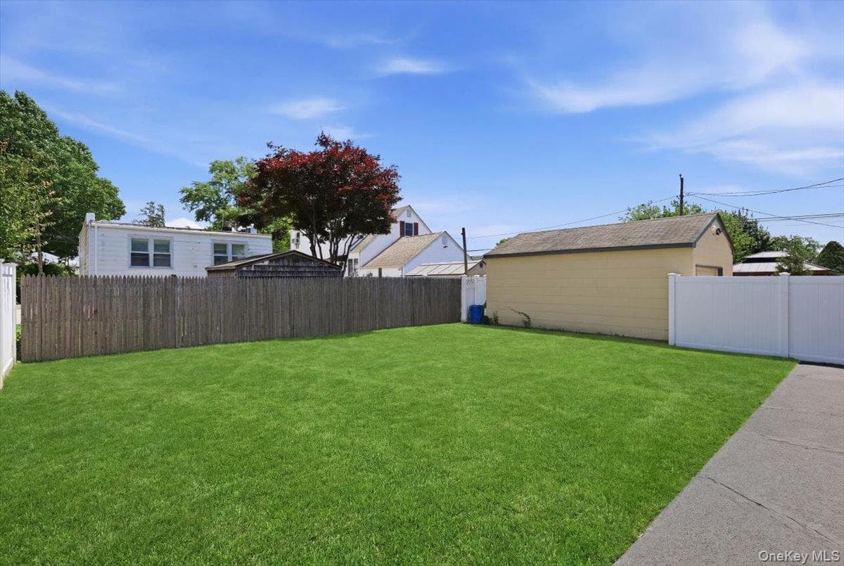 20 Wyona Avenue thumbnail 31