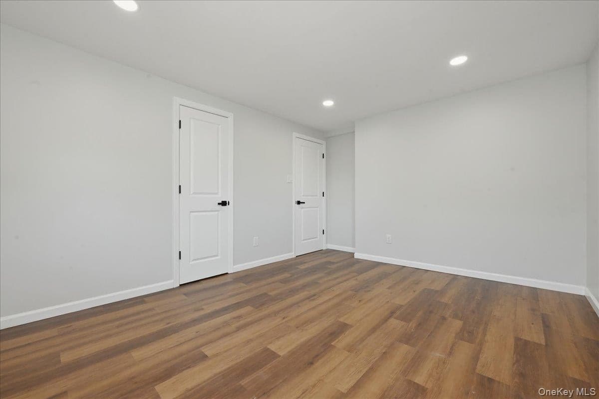 20 Wyona Avenue thumbnail 29