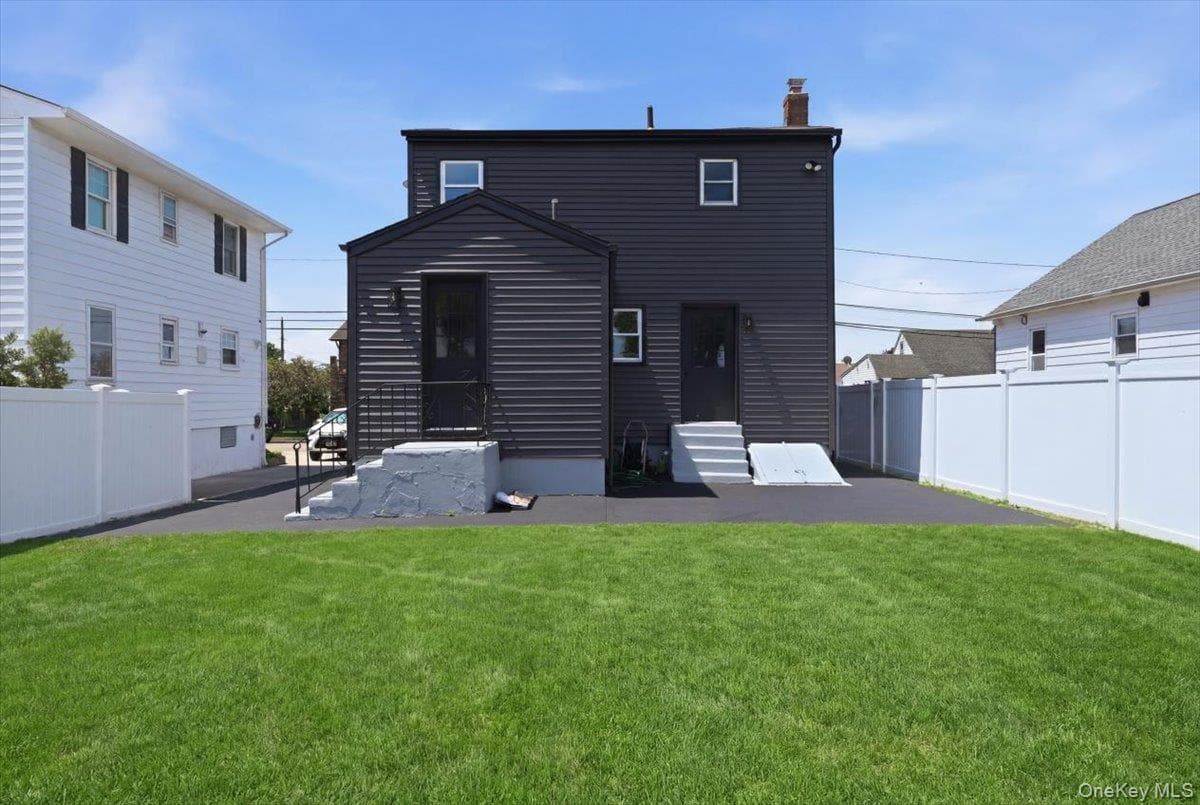 20 Wyona Avenue thumbnail 33
