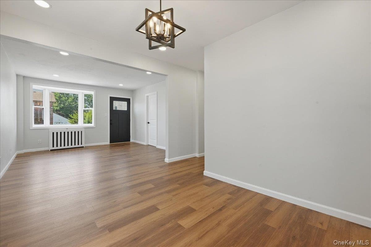 20 Wyona Avenue thumbnail 11