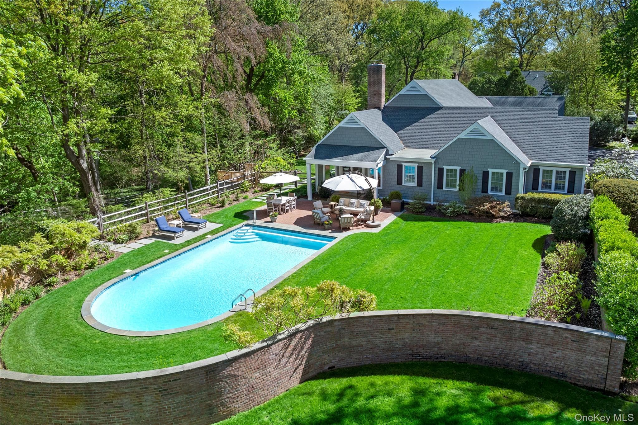 18 Matinecock Farms Road thumbnail 4