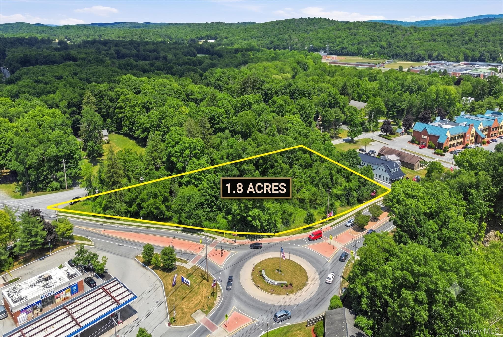 1073 Freedom Plains Road photo 1