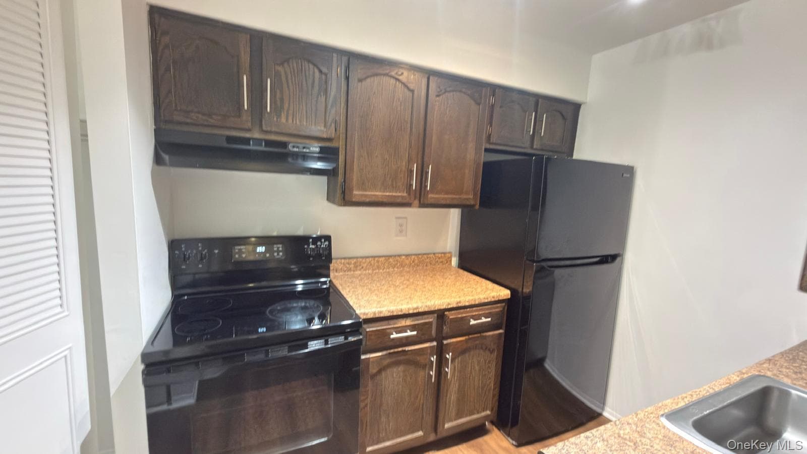440 Carpenter Avenue Unit: 23 thumbnail 7