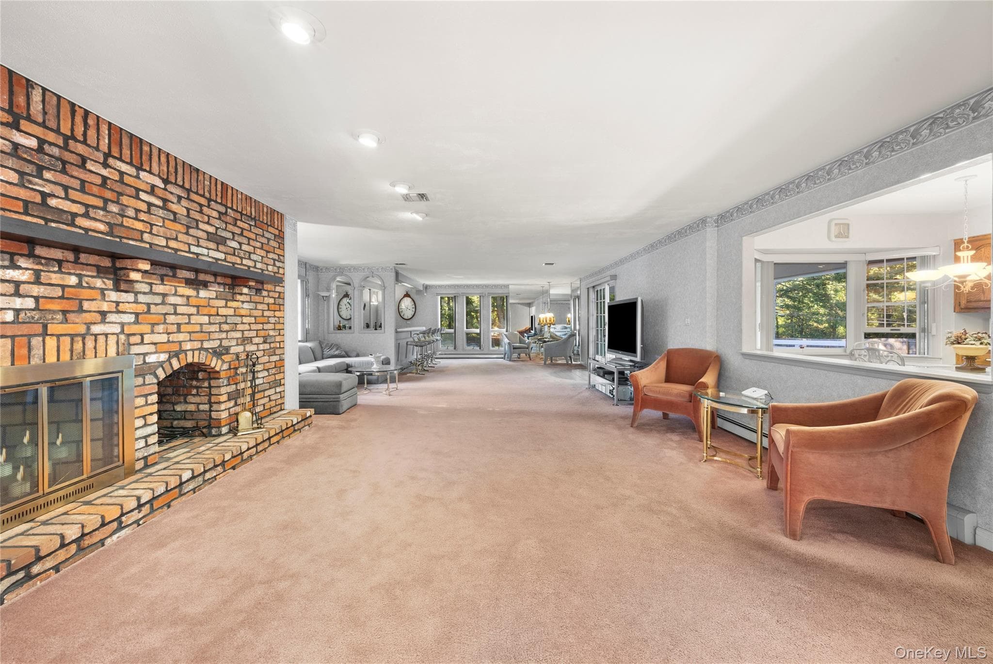 282 Harned Road thumbnail 4