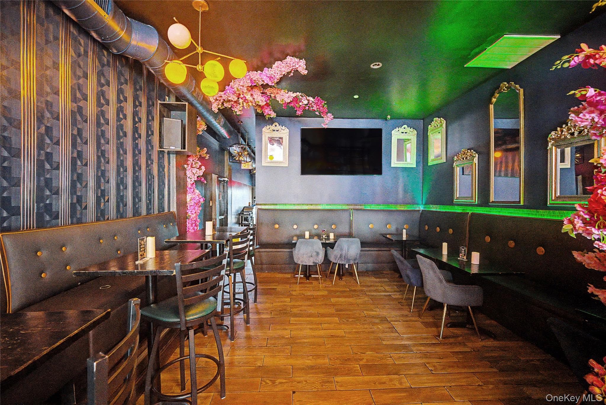 24324 Merrick Boulevard thumbnail 15