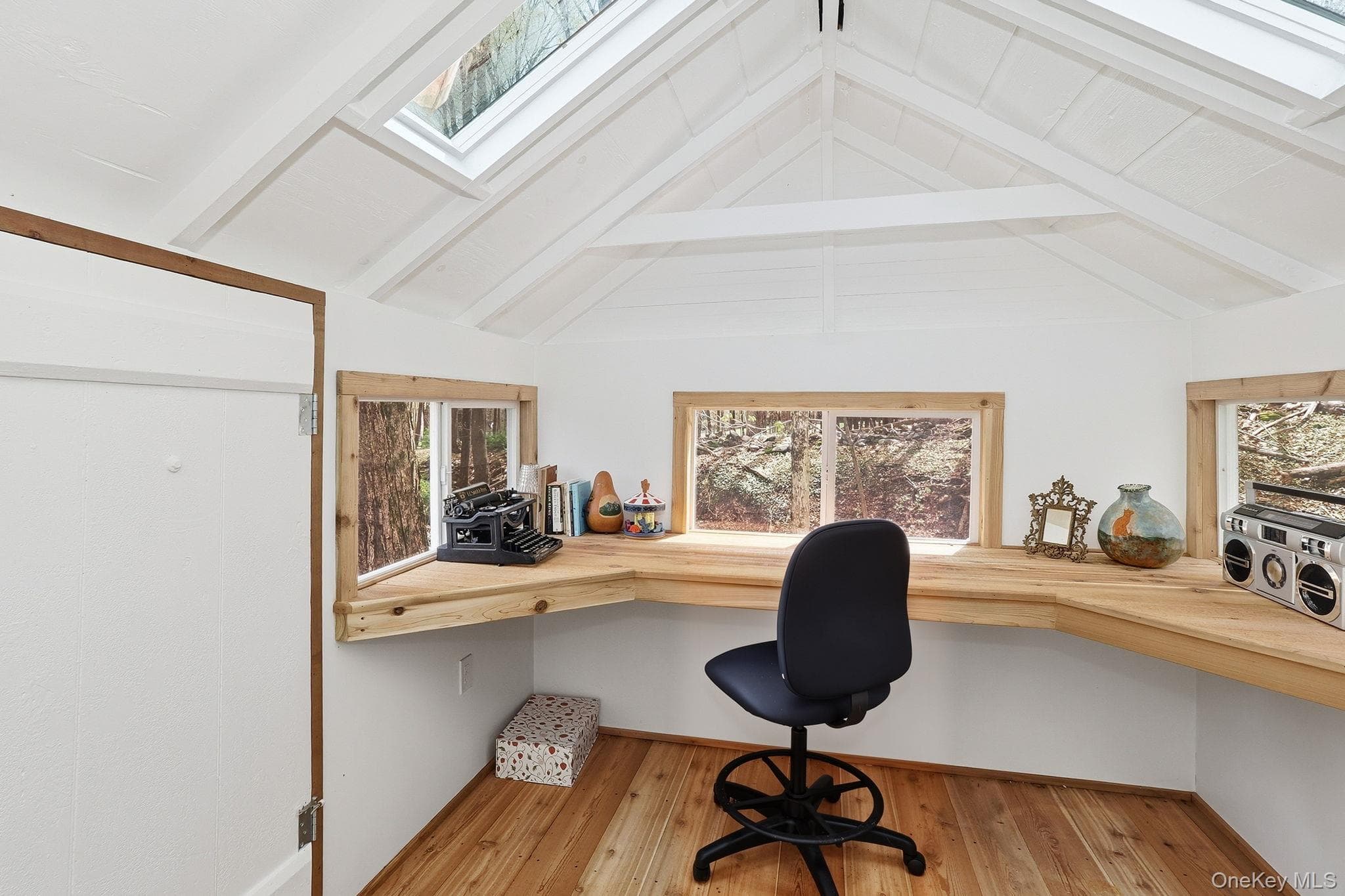 1141 Beekman Road thumbnail 30