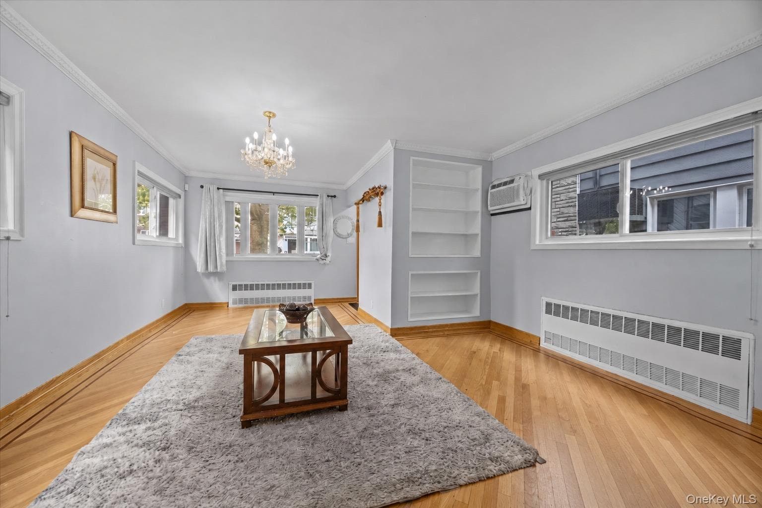 1515 E 55th Street thumbnail 3