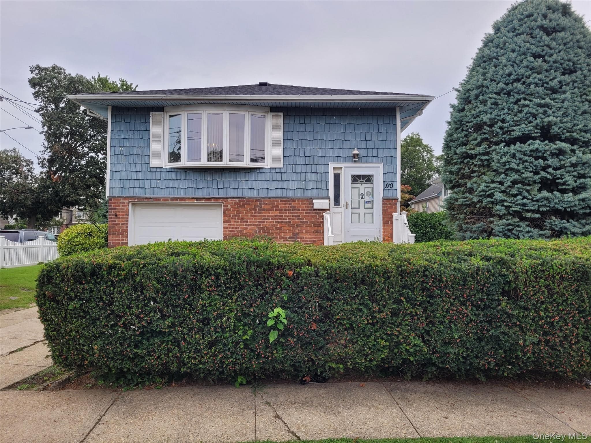110 Crest Avenue thumbnail 3