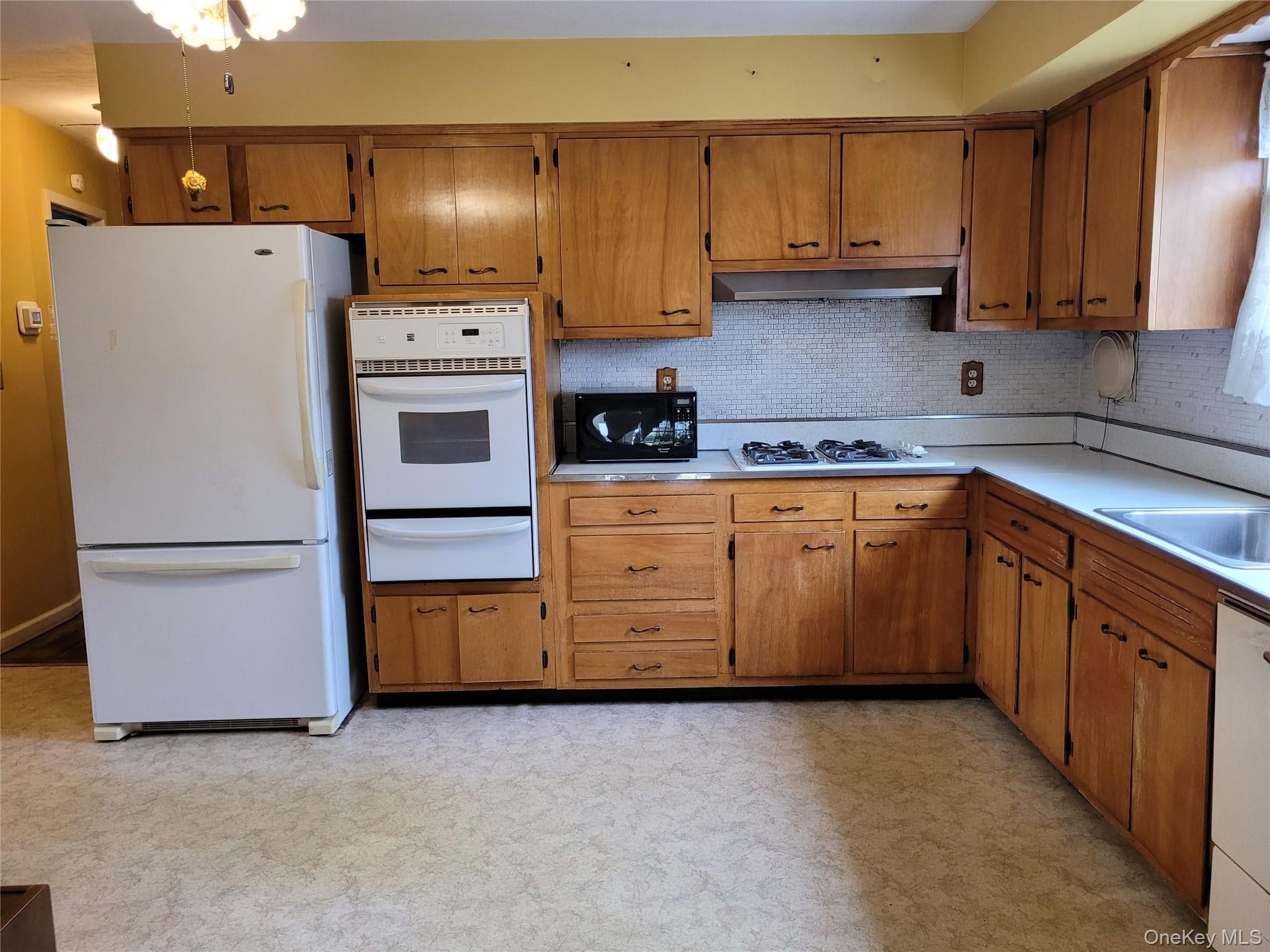 110 Crest Avenue thumbnail 19