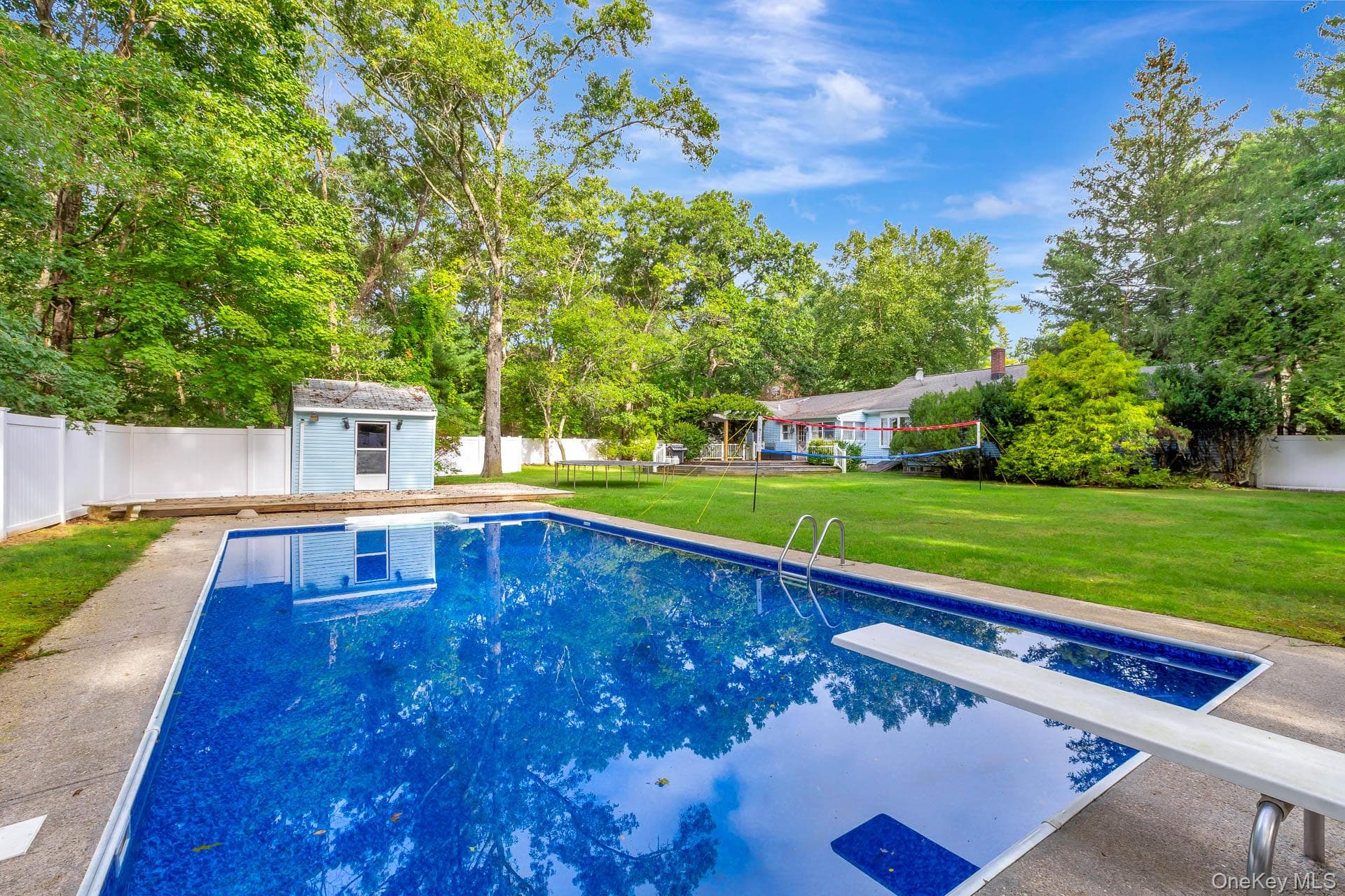 1029 Wading River Manor Road thumbnail 13