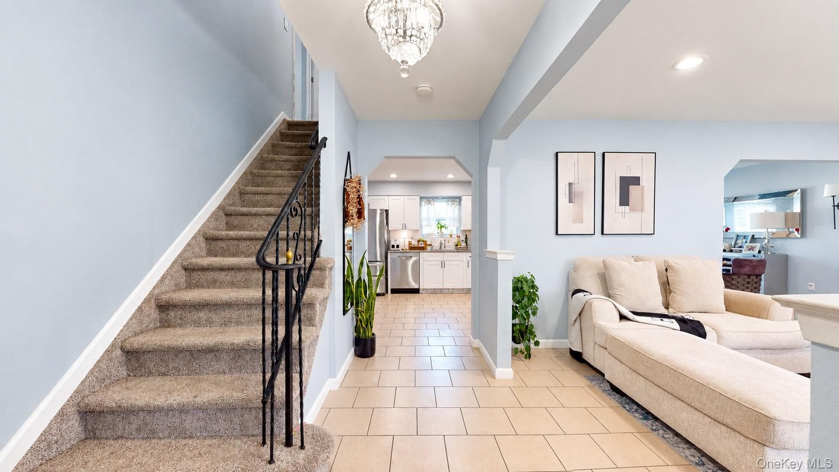 133 N Titmus Drive thumbnail 3
