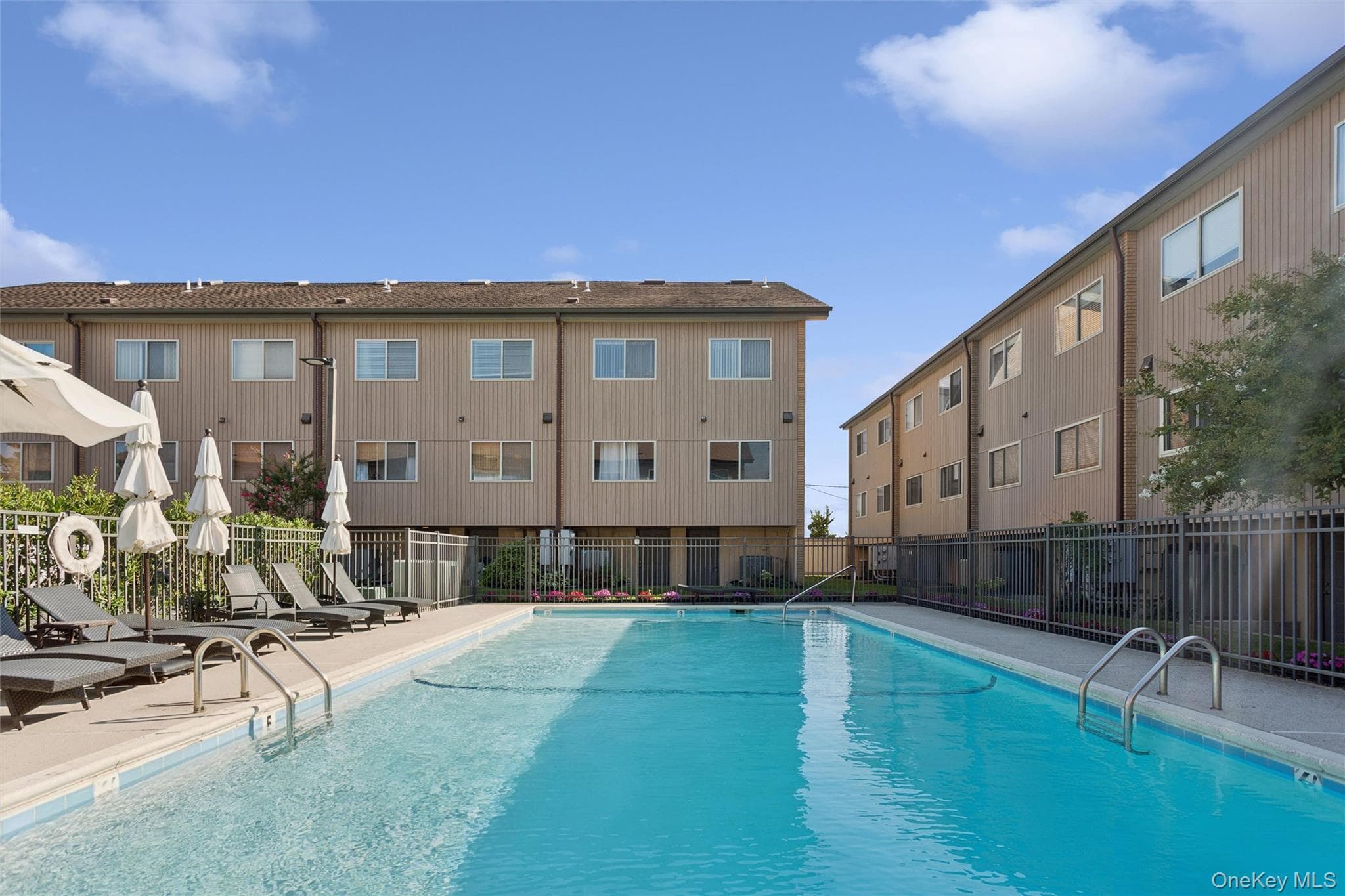 823 Shore Road Unit: 1 thumbnail 2