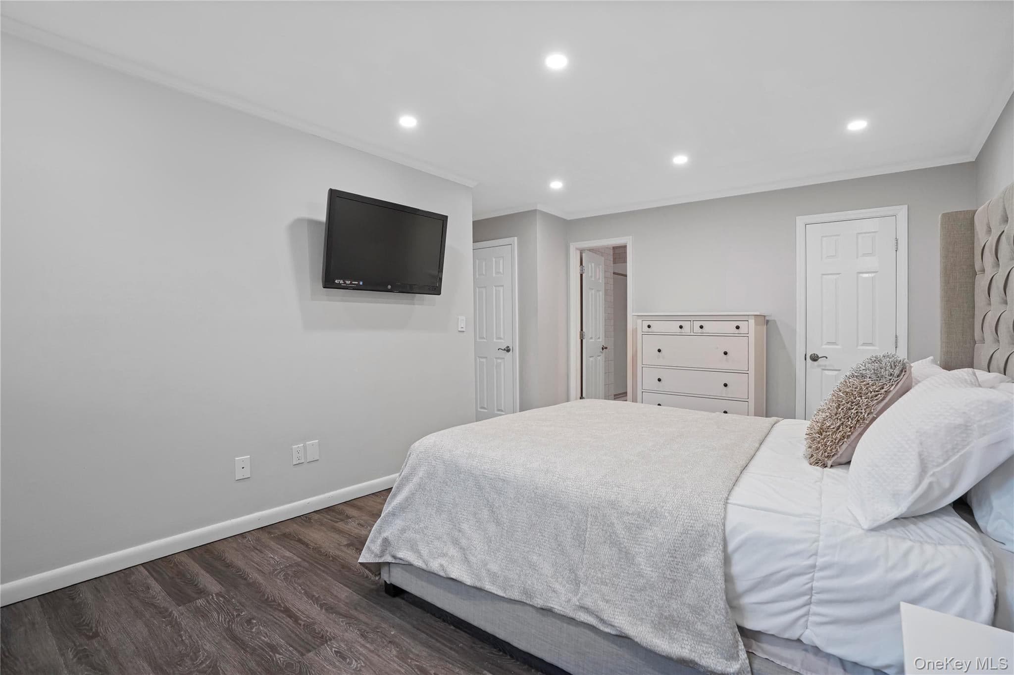 7 Granada Crescent Unit: 2 thumbnail 16