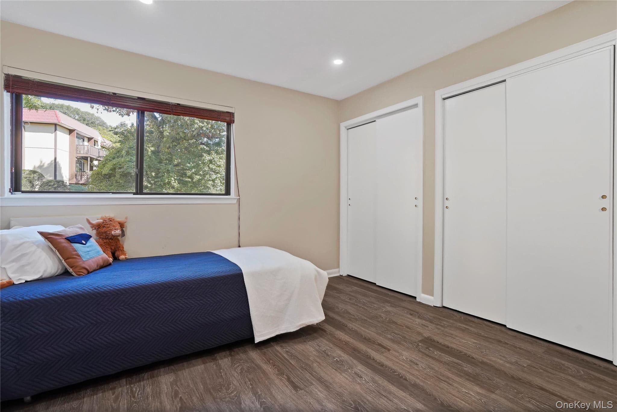 7 Granada Crescent Unit: 2 thumbnail 20