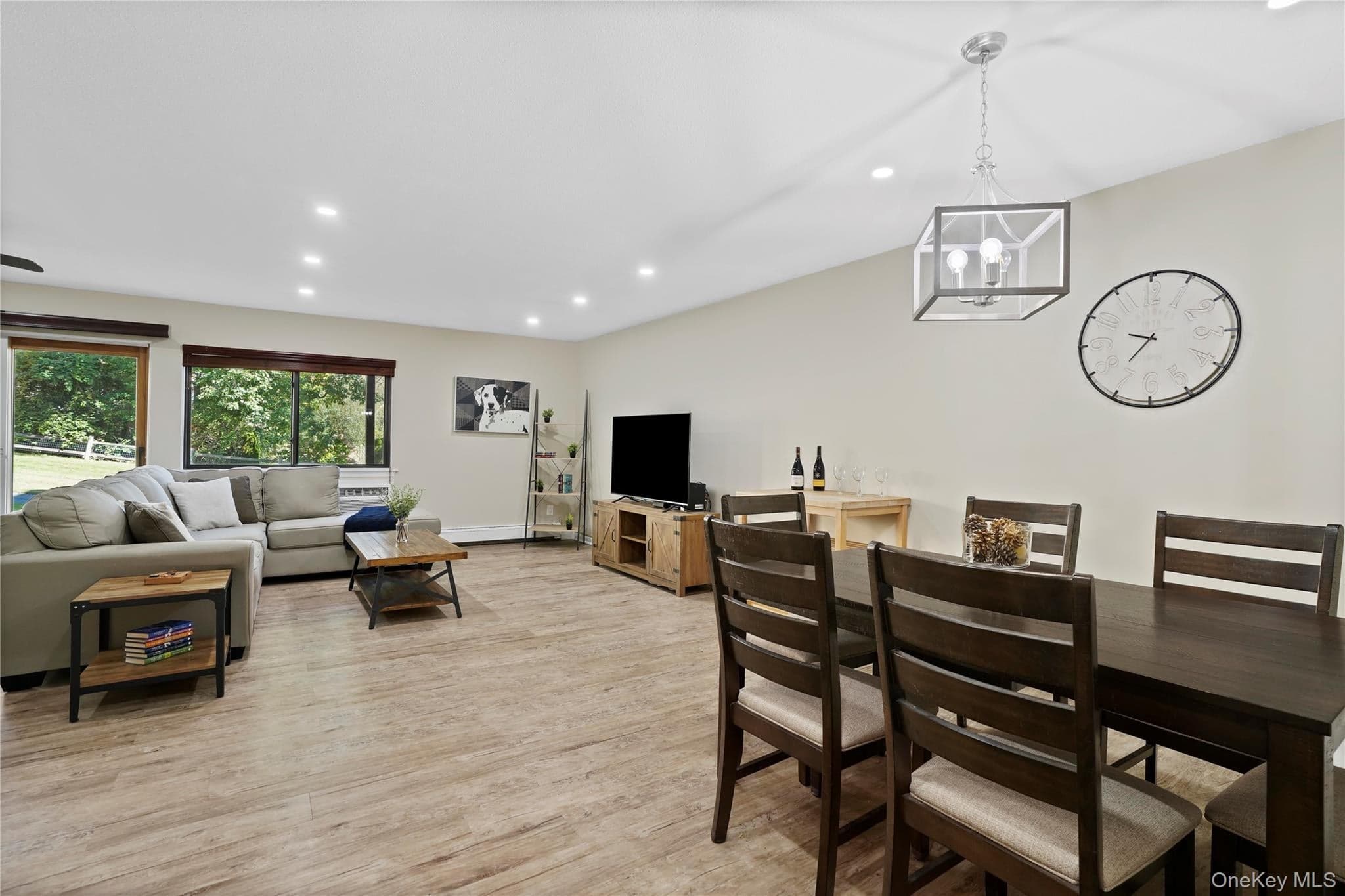 7 Granada Crescent Unit: 2 thumbnail 5
