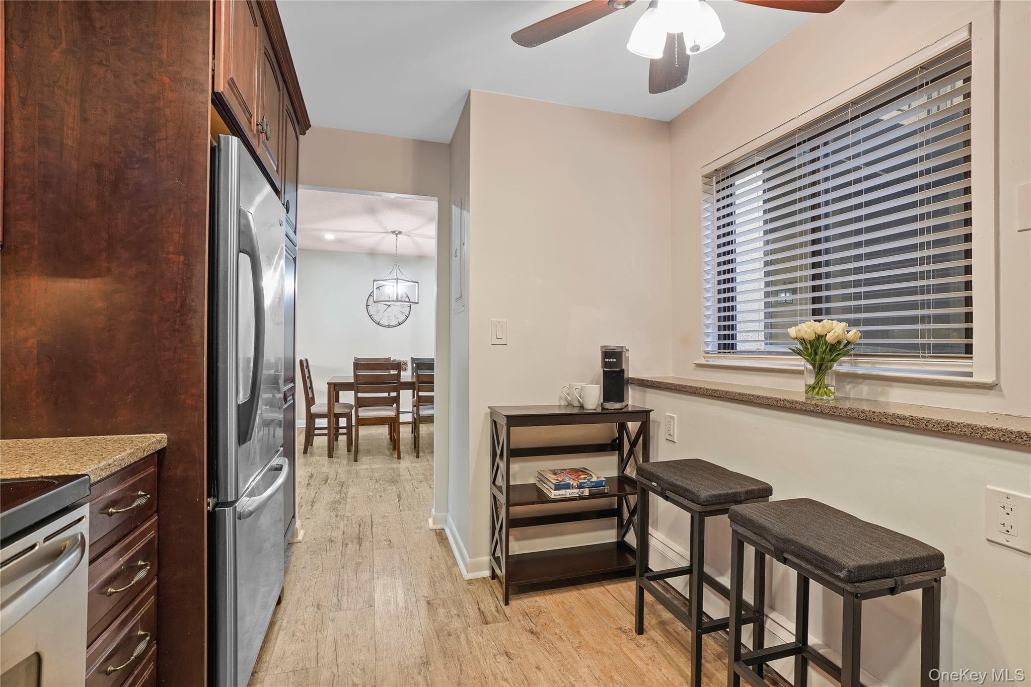 7 Granada Crescent Unit: 2 thumbnail 11