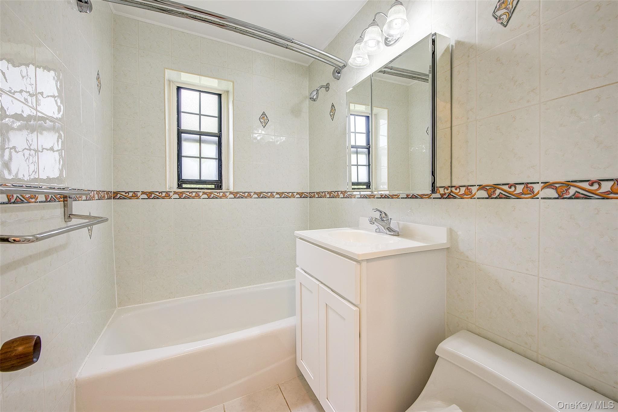 78-35 147th Street Unit: 2E thumbnail 25