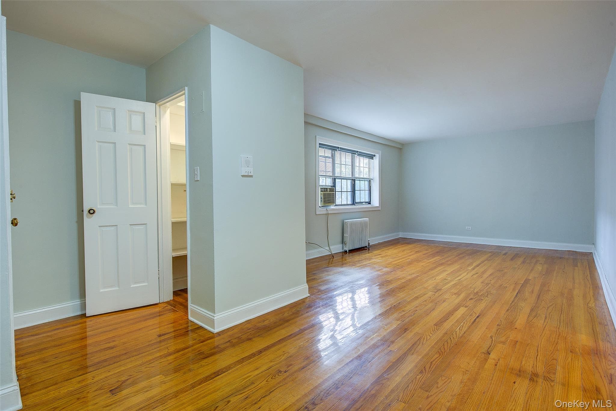 78-35 147th Street Unit: 2E thumbnail 4