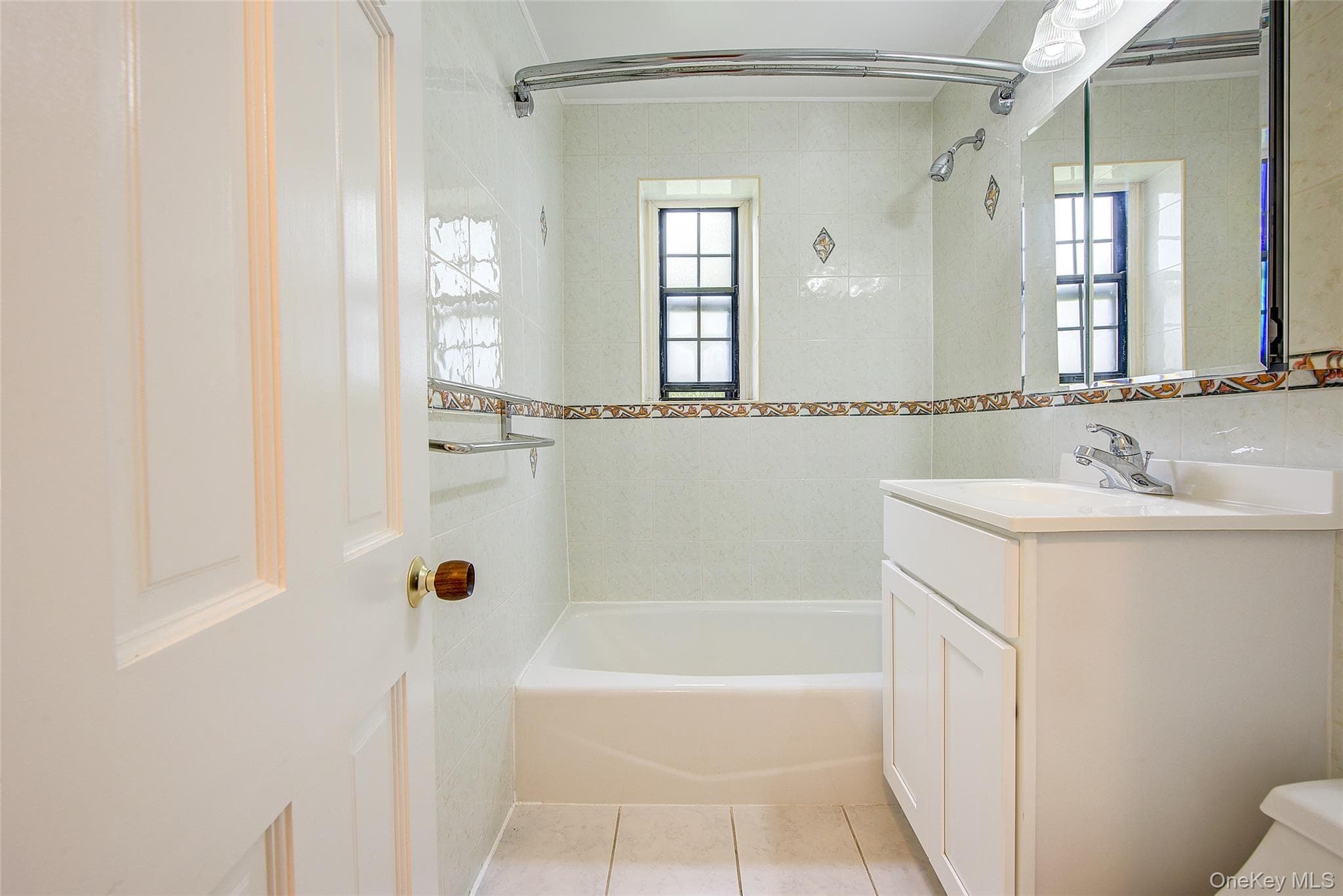 78-35 147th Street Unit: 2E thumbnail 24