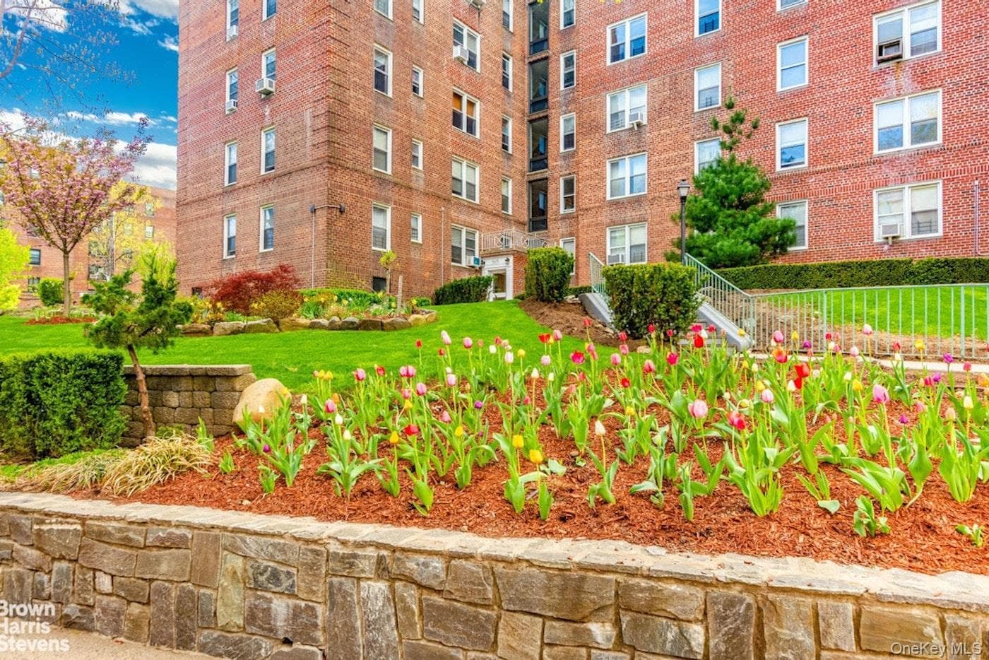 5645 Netherland Avenue Unit: 6A thumbnail 3
