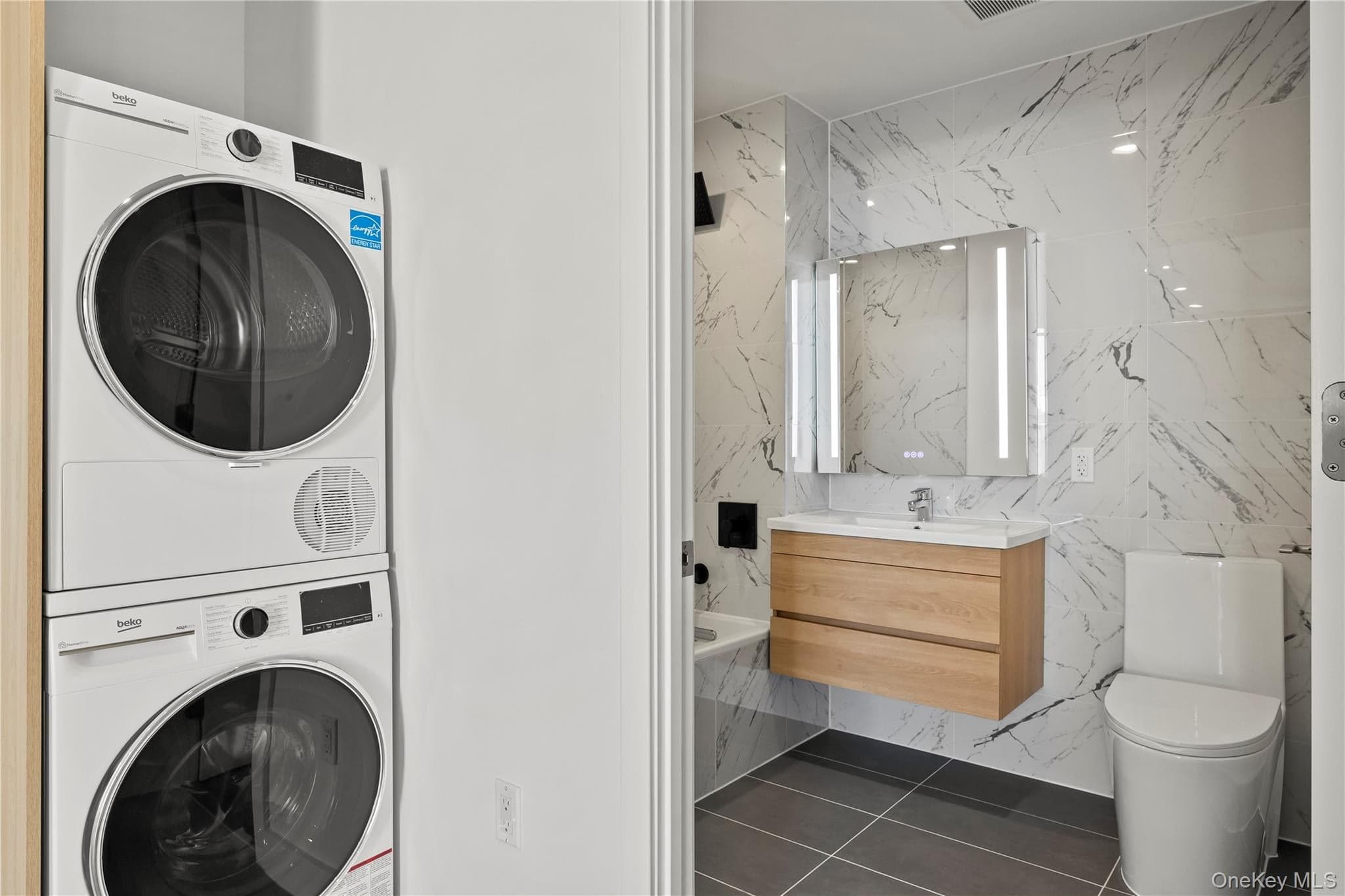 150-02 Northern Boulevard Unit: 6E thumbnail 5
