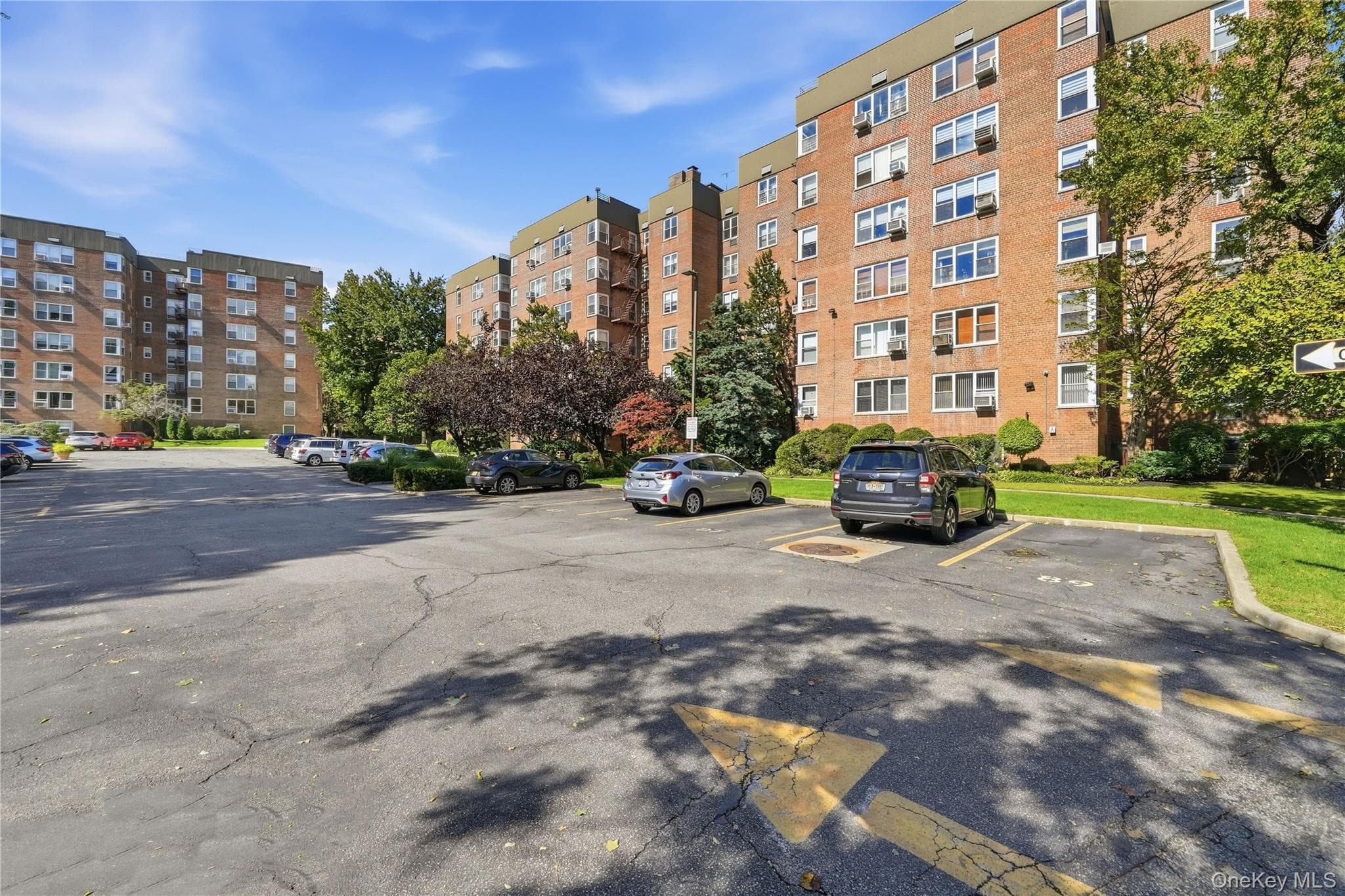 18-40 211th Street Unit: 6B, Bayside